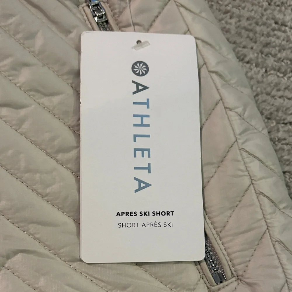 Athleta Quilted Beige Athletic Shorts